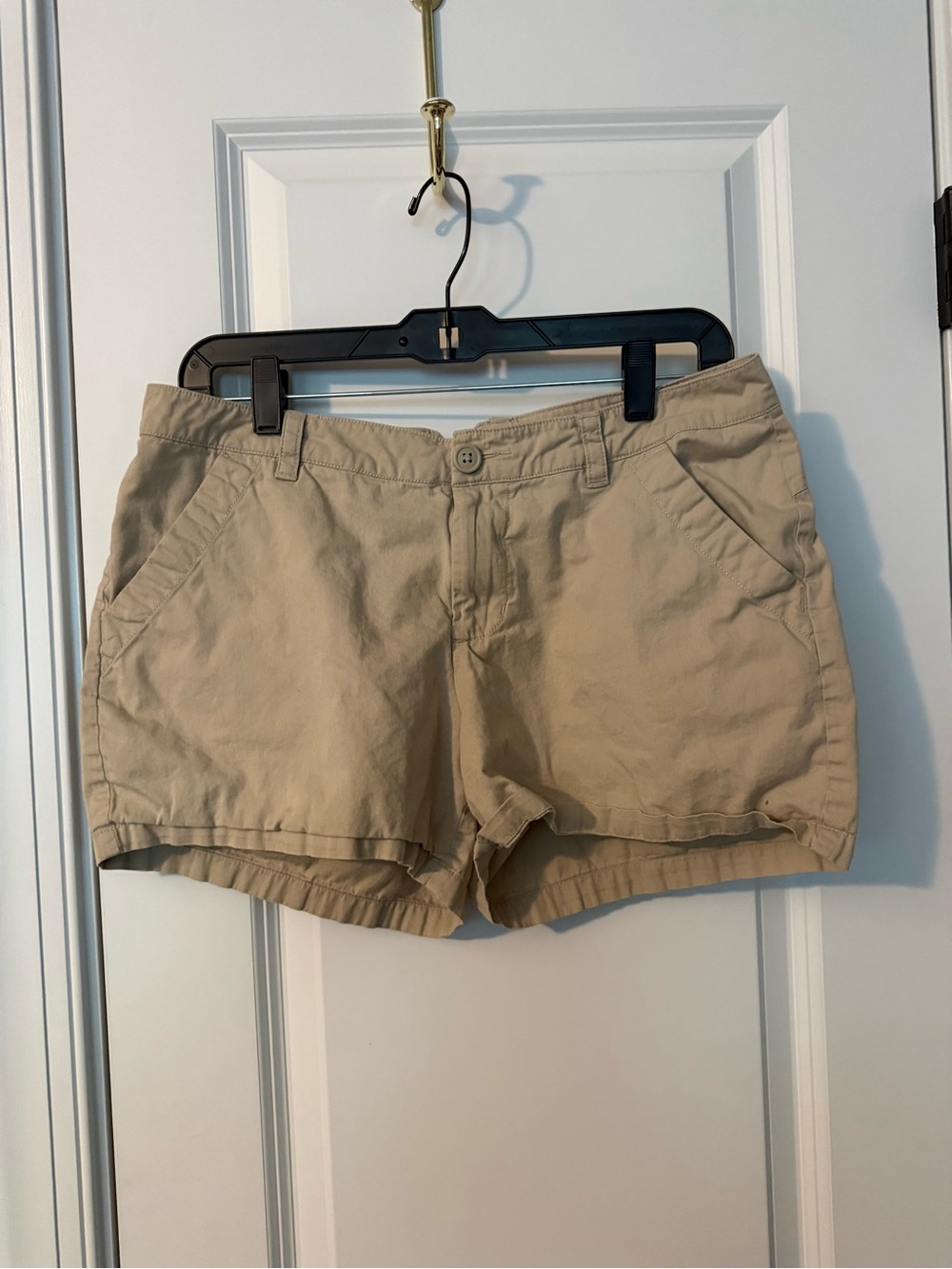 Classic Women's Khaki Cotton Shorts - Neutral Beige